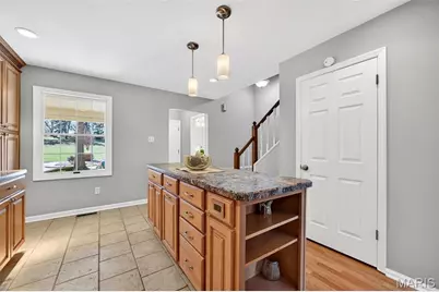 3034 Autumn Lakes Court, Maryland Heights, MO 63043 - Photo 8