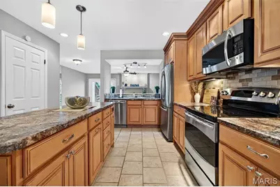 3034 Autumn Lakes Court, Maryland Heights, MO 63043 - Photo 4