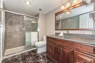 900 S Hanley Rd, Saint Louis, MO 63105 - Photo 22