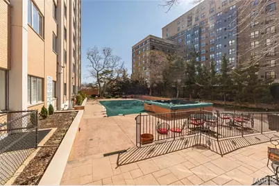 900 S Hanley Road #5C, Saint Louis, MO 63105 - Photo 32