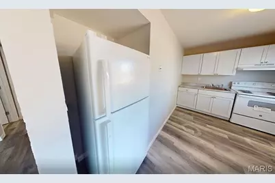 2 Bruce Drive, Florissant, MO 63031 - Photo 6