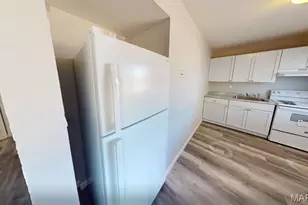 2 Bruce Dr, Florissant, MO 63031 - Photo 6