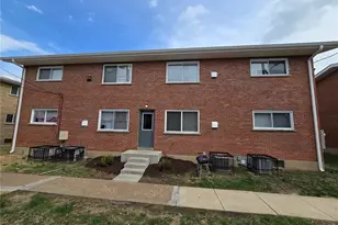 2 Bruce Dr, Florissant, MO 63031 - Photo 2