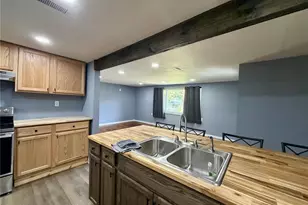 208 E High St, Shelbyville, MO 65565 - Photo 8
