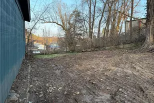 208 E High St, Shelbyville, MO 65565 - Photo 18