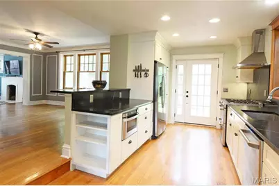 418 Carswold Drive, Saint Louis, MO 63105 - Photo 8