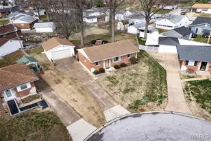 227 Hernan Dr, Saint Louis, MO 63123 - Photo 28