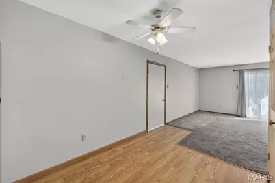 667 S Kirkwood Road #102, Kirkwood, MO 63122 - Photo 4