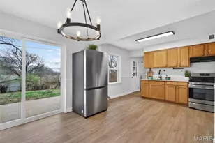 205 Brackleigh Ln, Florissant, MO 63031 - Photo 6