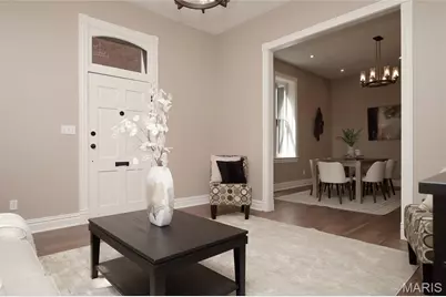 2307 S 11th Street, Saint Louis, MO 63104 - Photo 2