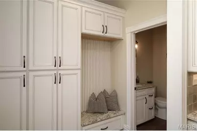 2307 S 11th Street, Saint Louis, MO 63104 - Photo 10