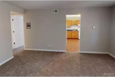 4 Bruce Drive, Florissant, MO 63031 - Photo 20