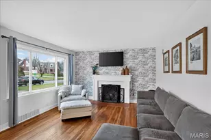 9840 Madison Ave, Rock Hill, MO 63119 - Photo 10