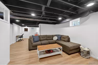 9840 Madison Avenue, Rock Hill, MO 63119 - Photo 32