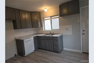 3937 Shirley Avenue, Saint Louis, MO 63121 - Photo 6