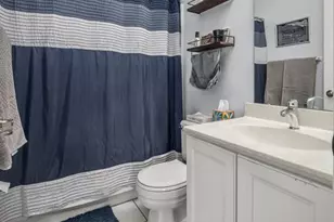 1406 Peacock Ln, Brentwood, MO 63144 - Photo 12