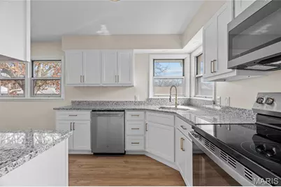 51 Woodlawn Drive, Saint Charles, MO 63301 - Photo 14