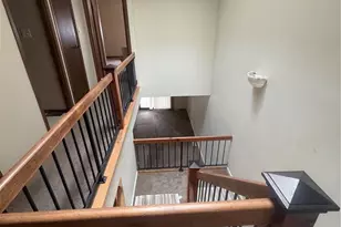 11752 Russet Meadow Dr, Saint Louis, MO 63146 - Photo 16