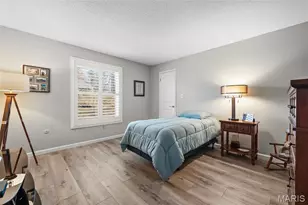 1902 Meadowtree Ln, Kirkwood, MO 63122 - Photo 20