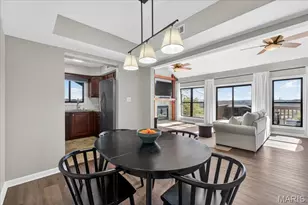 6300 Sprig Oak Ct, Saint Louis, MO 63128 - Photo 12