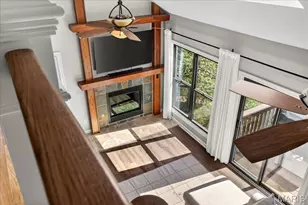 6300 Sprig Oak Ct, Saint Louis, MO 63128 - Photo 30