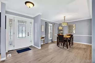 909 Dutch Mill Dr, Ballwin, MO 63011 - Photo 4