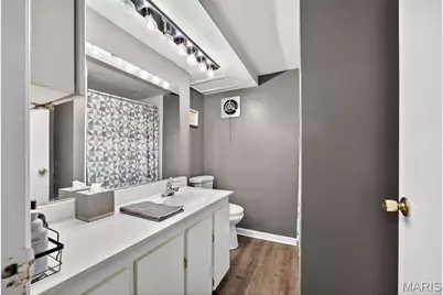 909 Dutch Mill Drive, Ballwin, MO 63011 - Photo 36