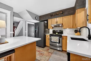 7449 Amherst Ave, University City, MO 63130 - Photo 14