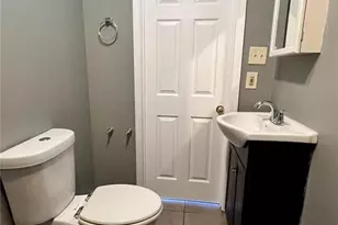 3212 W Tennyson Ave, Saint Louis, MO 63114 - Photo 10