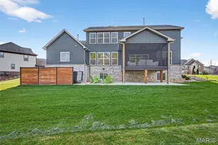 978 Silver Buck Ln, Chesterfield, MO 63005 - Photo 6