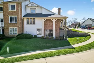 14991 Broadmont Dr, Chesterfield, MO 63017 - Photo 44