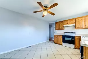 660 Crabapple Ln, Florissant, MO 63031 - Photo 8