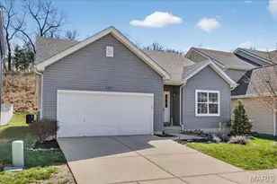 952 Meramec Grove Dr, Ballwin, MO 63021 - Photo 2