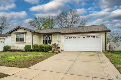 1226 Kings Trail Lane, Fenton, MO 63026 - Photo 2