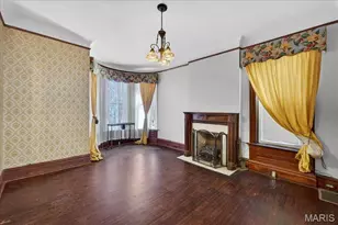 24 Lewis Pl, Saint Louis, MO 63113 - Photo 10