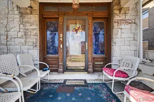 24 Lewis Pl, Saint Louis, MO 63113 - Photo 4