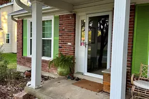 22 Shadowcreek Dr, Saint Peters, MO 63376 - Photo 2