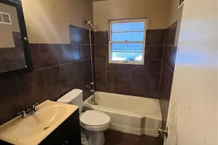 17 Lamar Dr, Saint Louis, MO 63136 - Photo 16