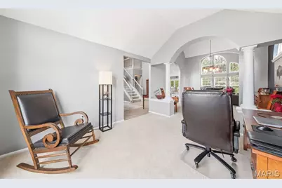 425 Roosevelt Woods Court, Fenton, MO 63026 - Photo 6