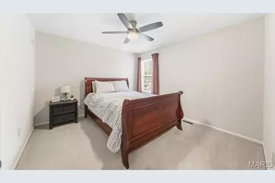 425 Roosevelt Woods Court, Fenton, MO 63026 - Photo 32