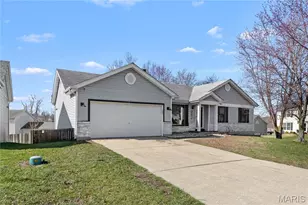 262 Royallsprings Pkwy, O'Fallon, MO 63368 - Photo 1