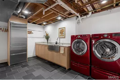 7489 Washington Avenue, University City, MO 63130 - Photo 66