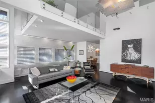 7489 Washington Ave, University City, MO 63130 - Photo 10