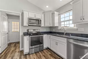 70 Pecan Tree Ln, Farmington, MO 63640 - Photo 12