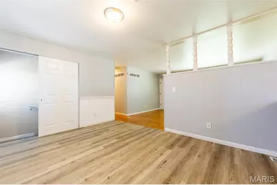 935 Kingsbrook Lane, Florissant, MO 63031 - Photo 10