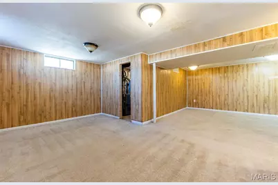 935 Kingsbrook Lane, Florissant, MO 63031 - Photo 26