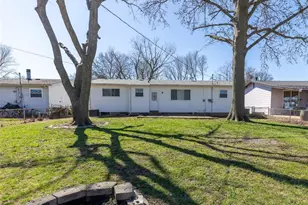 935 Kingsbrook Ln, Florissant, MO 63031 - Photo 32