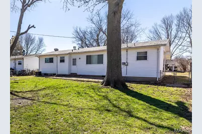 935 Kingsbrook Lane, Florissant, MO 63031 - Photo 30