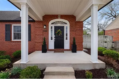 8142 Amherst Avenue, University City, MO 63130 - Photo 2