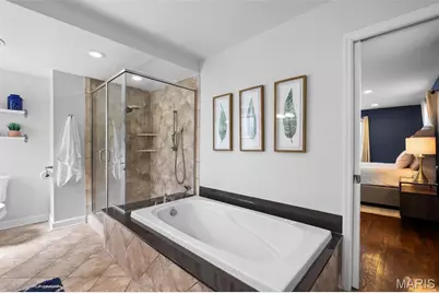 8142 Amherst Avenue, University City, MO 63130 - Photo 16